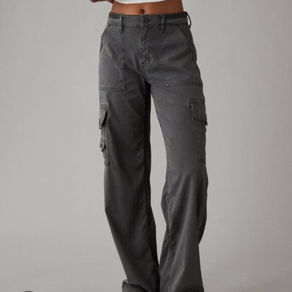 American Eagle Outfitters Pants - American Eagle High-Rise Cargo Pants Women's Size 6 Grey Pockets Baggy